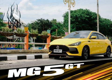 Gagah dan Garang, MG 5 GT Unjuk Gigi di Surabaya!